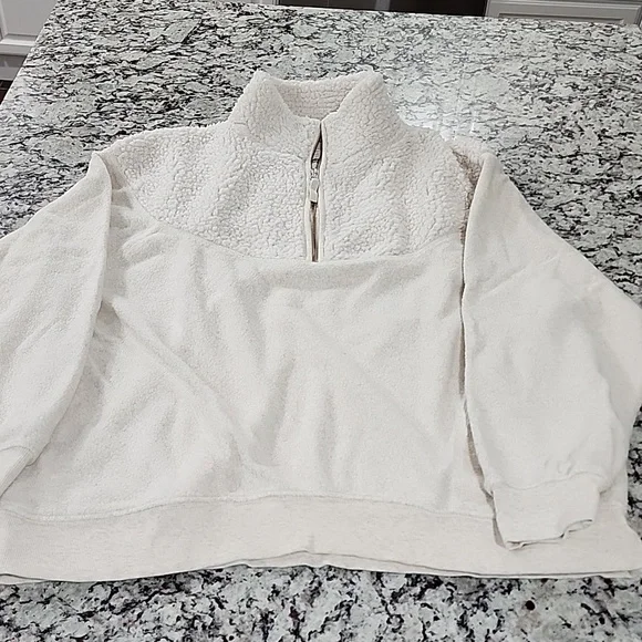 Aerie Cozy Hometown Holiday Sherpa 1/4 Zip Pullover Sweatshirt. Cream. Small. - Picture 11 of 12